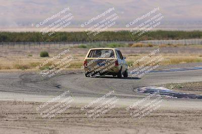 media/Oct-04-2025-OnGrid (Sat) [[44bd565ffa]]/Yellow Group/Grapevine/